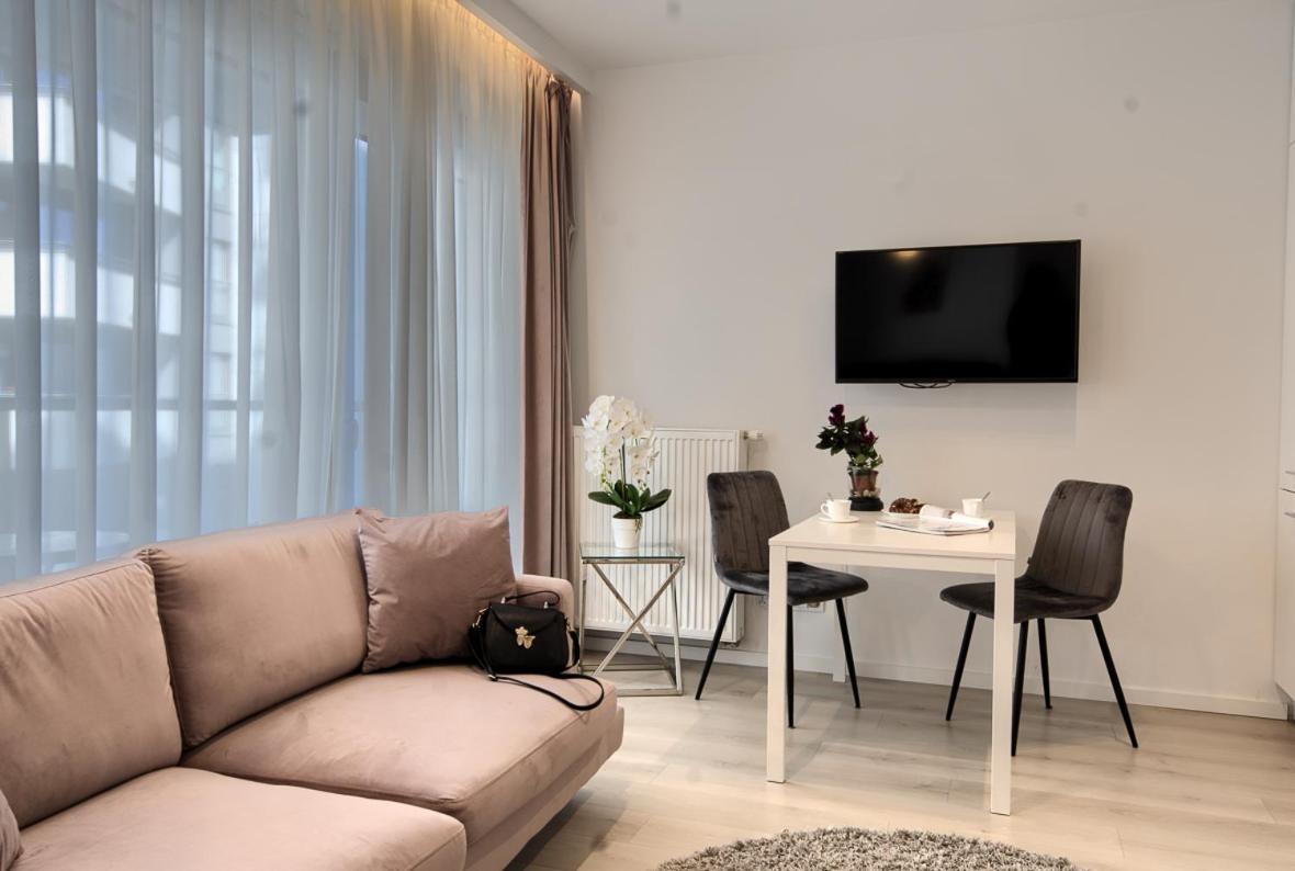Mayad Residence Warsawa Bagian luar foto